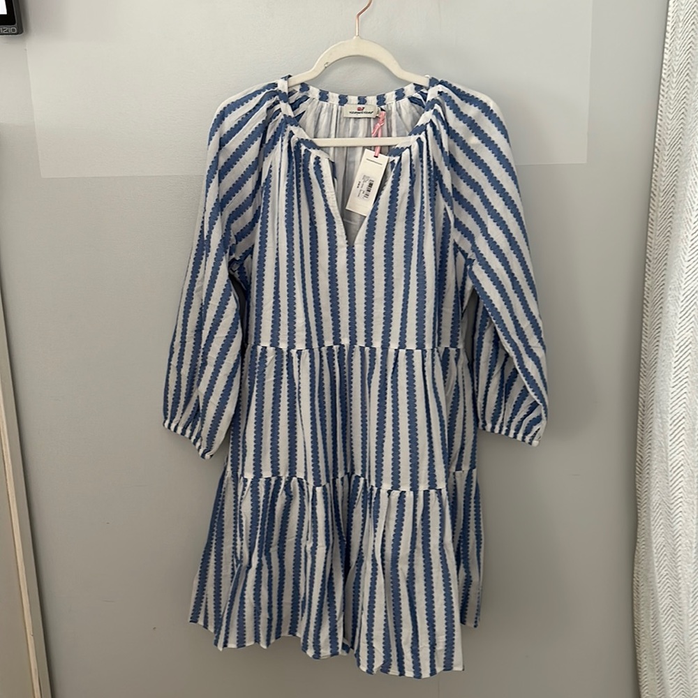 Brand new vineyard vine dress